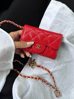 PORTE-CARTES ROUGE À BANDOULIÈRE