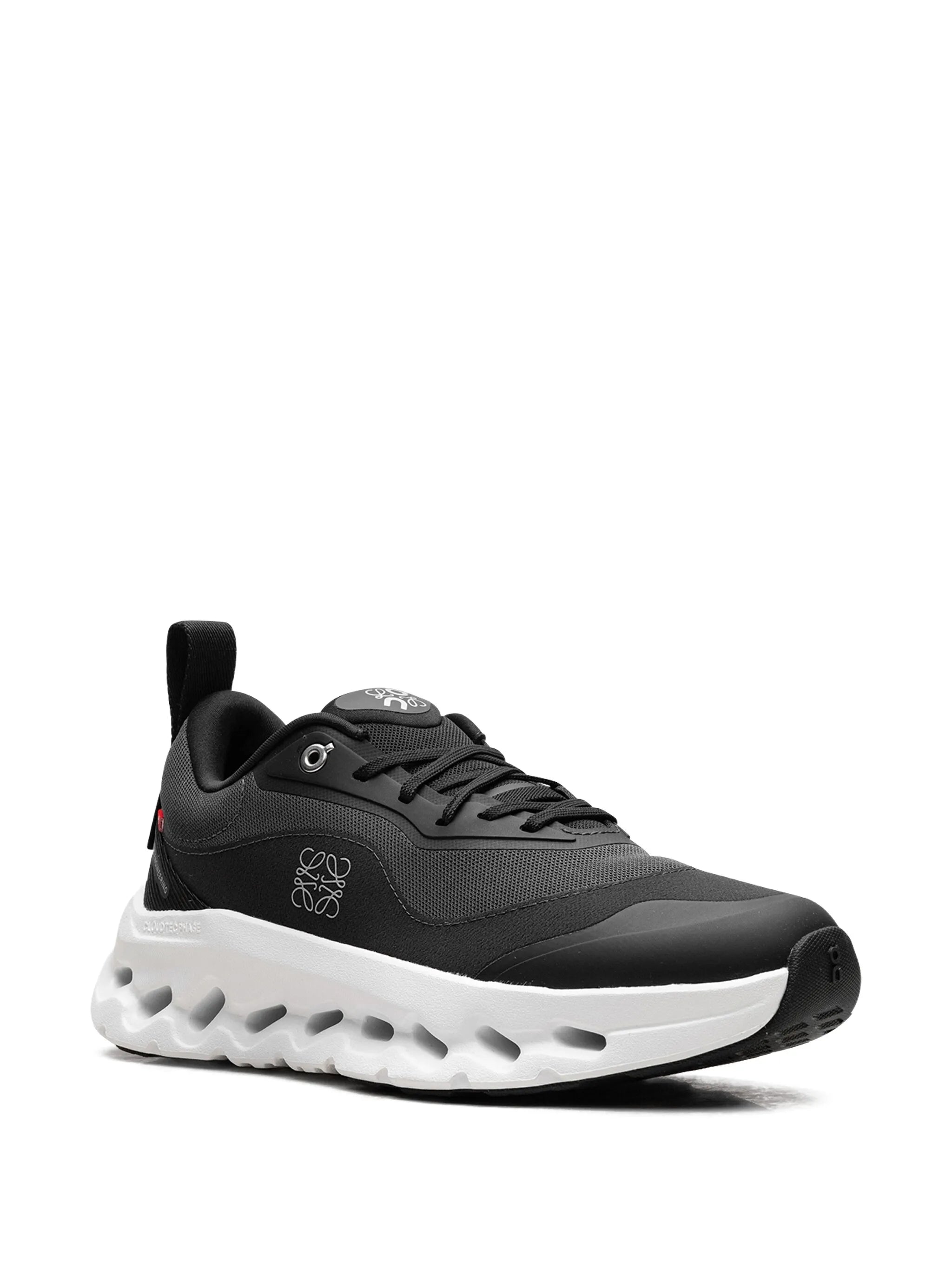 Cloud On x Loewe Noir