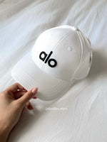 CASQUETTE BLANCHE NOIRE*