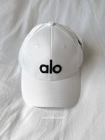 CASQUETTE BLANCHE NOIRE*