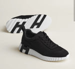 H bouncing black and white