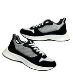CD B25 black & white