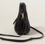 Mini sac hobo Wander en nappa matelassé