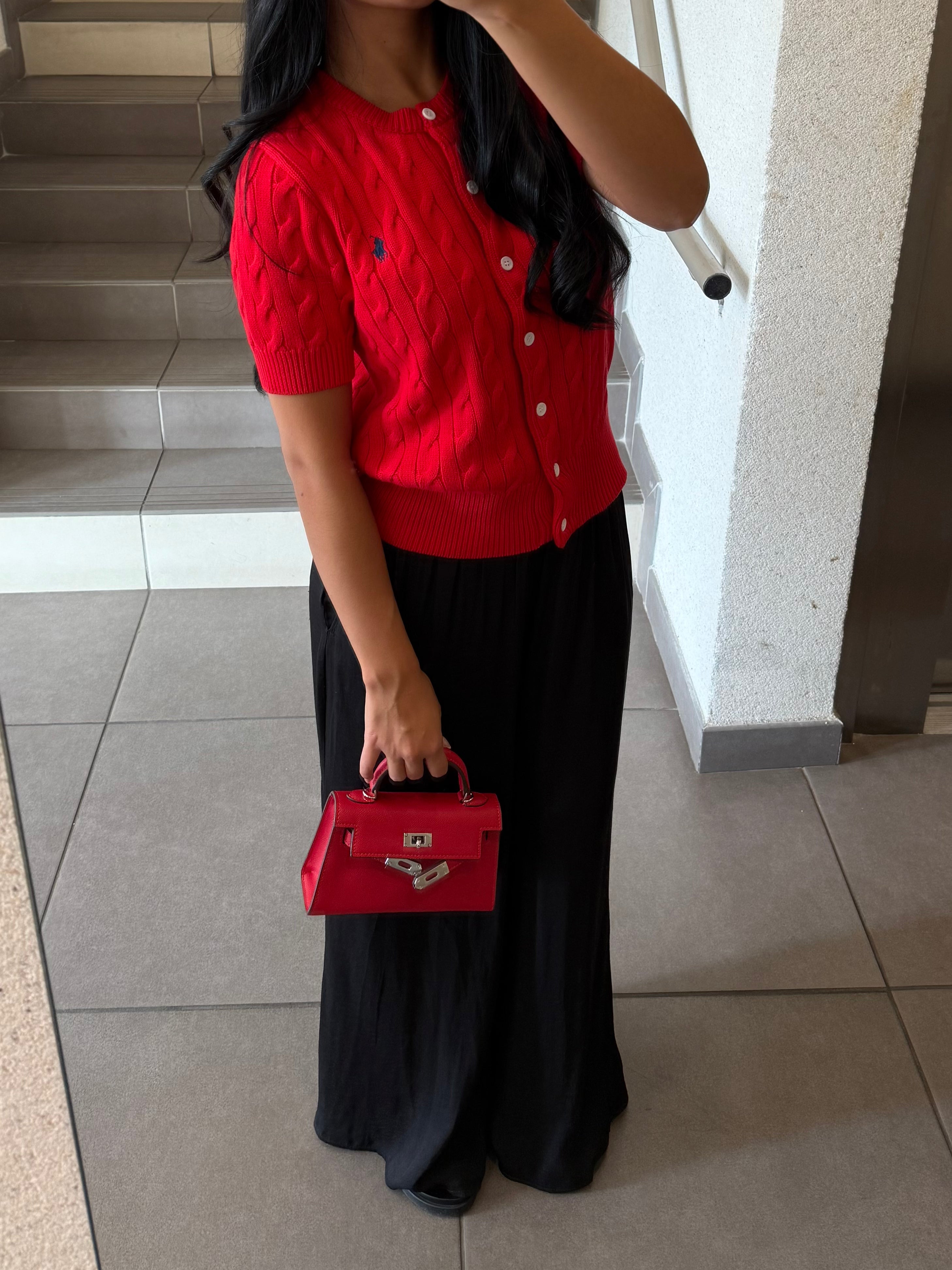 PETIT SAC ROUGE CARPET À BANDOULIÈRE