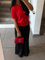 PETIT SAC ROUGE CARPET À BANDOULIÈRE