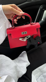 PETIT SAC ROUGE CARPET À BANDOULIÈRE