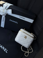 PETIT VANITY BLANC AVEC CHAÎNE*