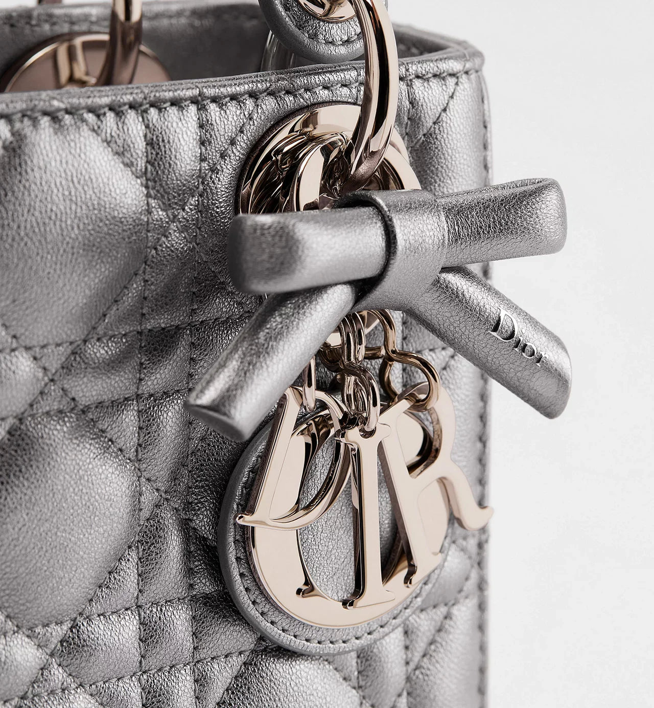 Sac Lady Dior Mini à chaîne